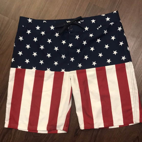 American Legacy - Patriotic swimwear/trunks - (NOT Lined) - Size 40 - NWOT - $28 - Picture 2 of 12